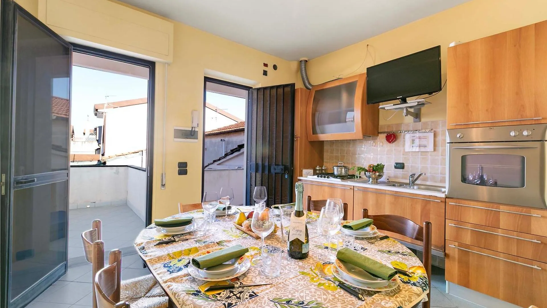 Appartamento Mako - 800M From The Beach - Happy Rentals Viareggio